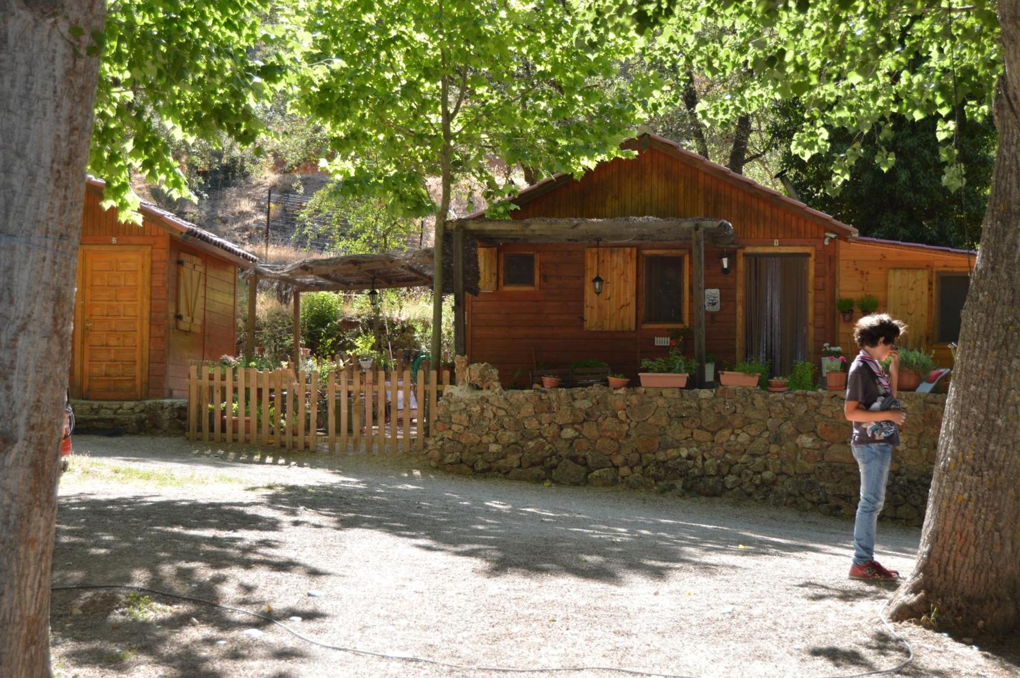 Cabanas Camping Sierra De Penascosa Buitenkant foto