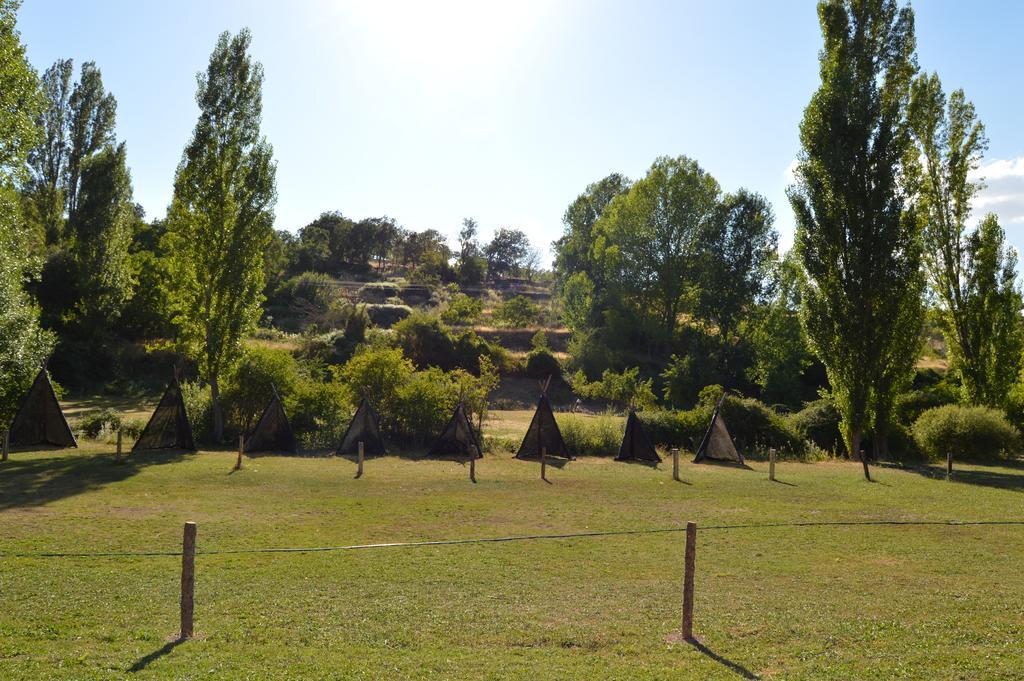 Cabanas Camping Sierra De Penascosa Buitenkant foto