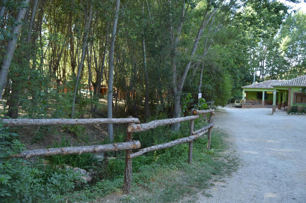 Cabanas Camping Sierra De Penascosa Buitenkant foto
